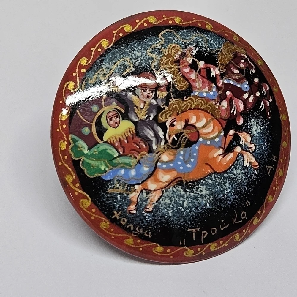 VINTAGE Russian Hand Painted Lacquer Wood Palekh Fairy Tale Troika Brooch Pin